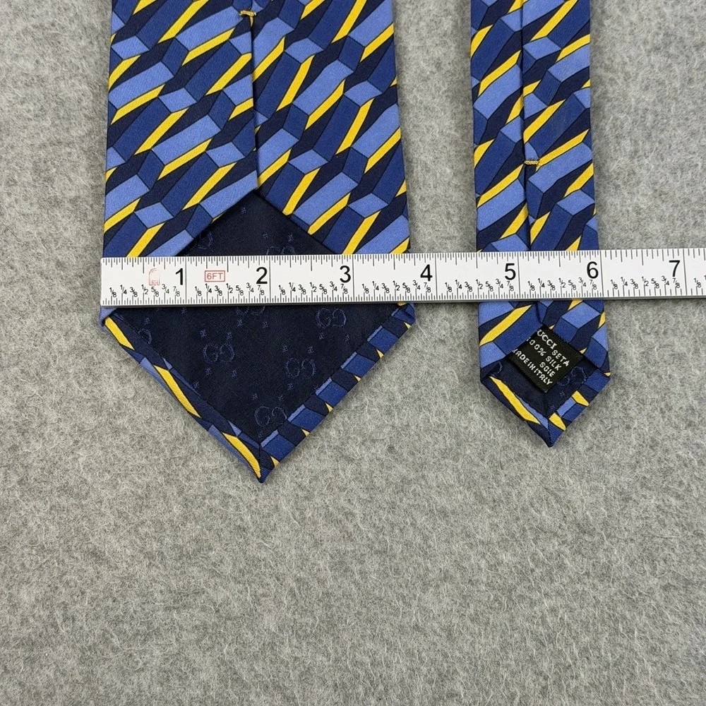 Vintage Gucci Italy Silk Tie Blue Yellow Geometric Cube 100% Silk 56x3.75